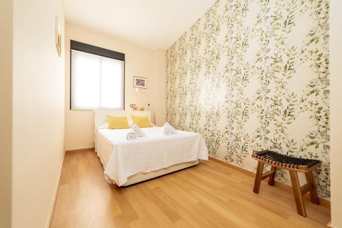-Malagasunapts- Stylish City Centre Pool&Parking Екстериор снимка